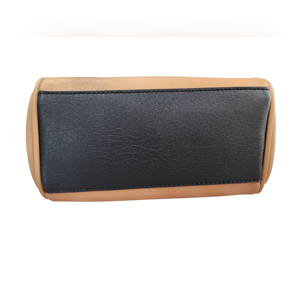 LIZ CLAIBORNE Lola Camel Black Crossbody Bag NWOT - Picture 8 of 15